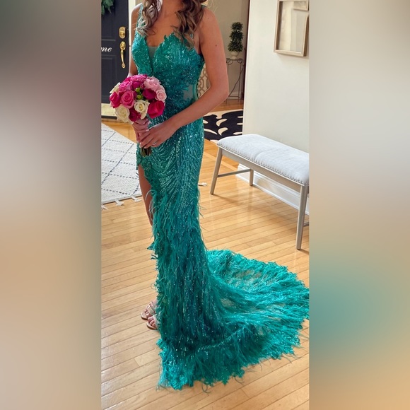 Portia and Scarlett prom dress - Picture 1 of 6